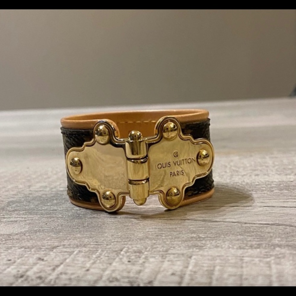 Louis Vuitton Monogram Save it Bracelet